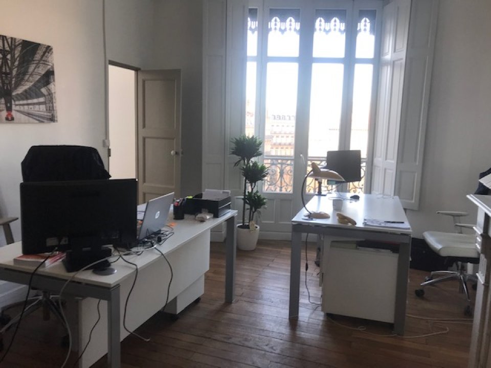 BUREAUX